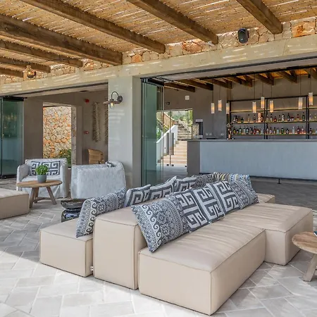 Eliamos & - Relais & Chateaux 5*