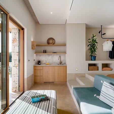 Eliamos & فندق سبارتيا