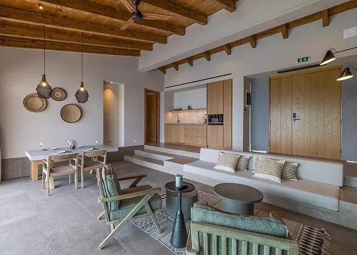 Hotel Eliamos & 5*